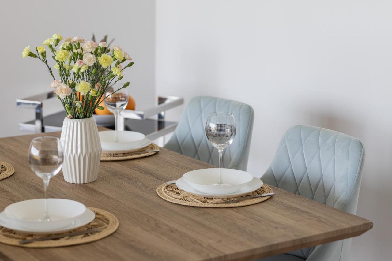 Tarasy Baltyku Apartments & Parking & Balcony By Noclegi Renters Gdansk Dış mekan fotoğraf